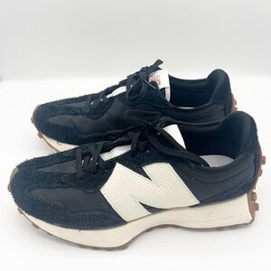 New Balance 327